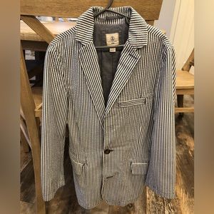 Boys Lands End Seersucker suit. Blazer size large 14-16. Pants size 12